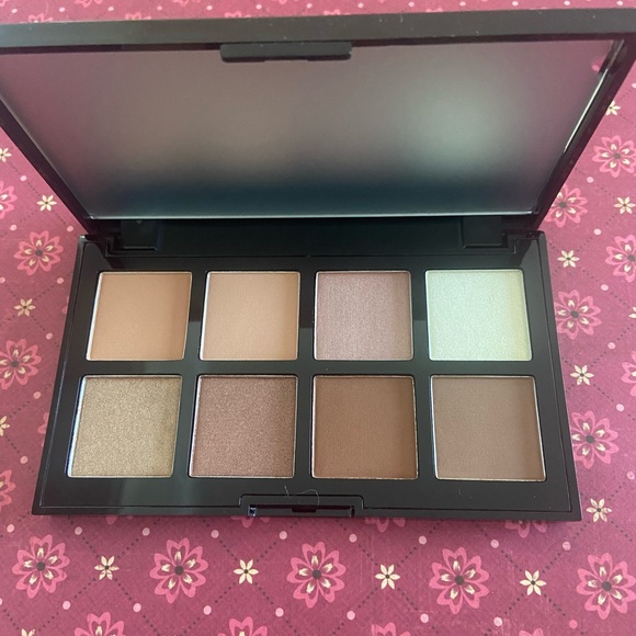 Phase Zero The Necessities Eyeshadow Palette - Picture 2 of 6